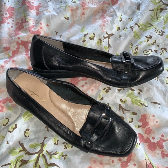Easy Spirit Black Loafers - Picture 2 of 6